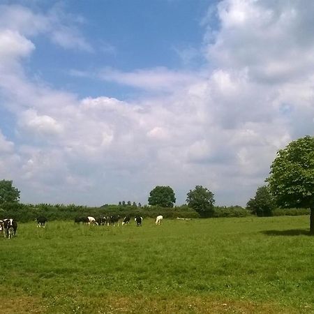 Battens Farm Cottages B&B Yatton Keynell Extérieur photo