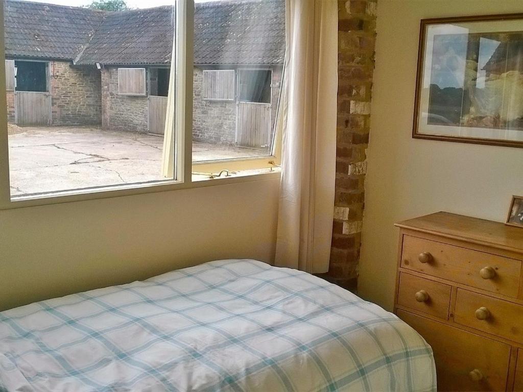 Battens Farm Cottages B&B Yatton Keynell Extérieur photo